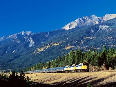Canadian Railways to the Rockies | VIA Rail The Continental