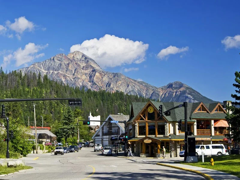 Canadian Rockies Train Tour Icefield Discovery | Jasper