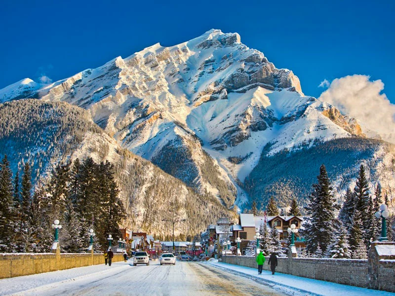 Luxury Snow Train to the Canadian Rockies | Banff