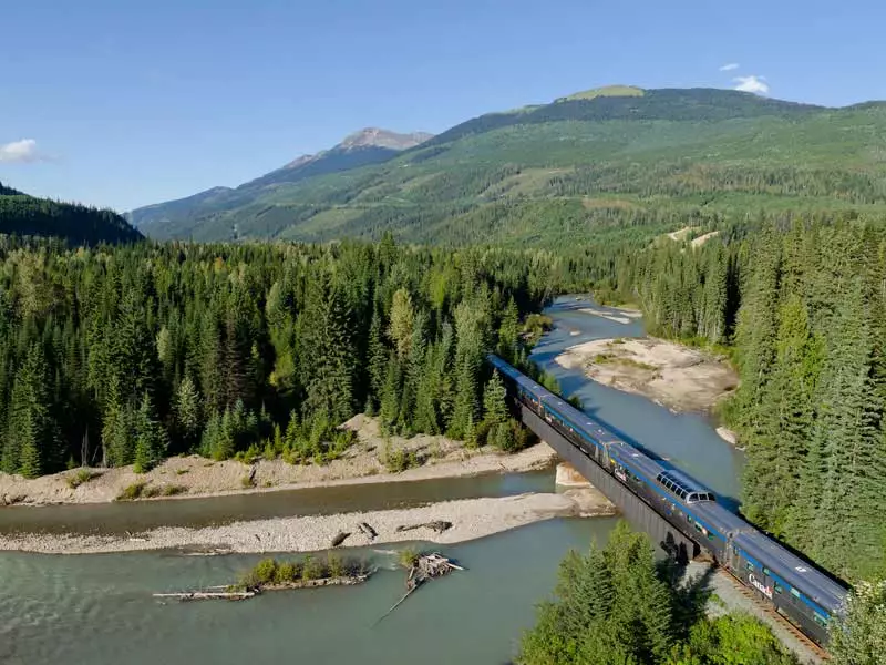 Luxury Train Journey of the Canadian Rockies | Rocky Mountaineer | VIA Rail