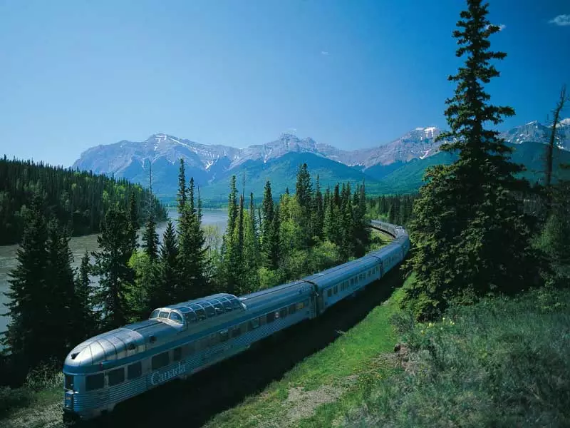 Canadian Rockies by Train | VIA Rail
