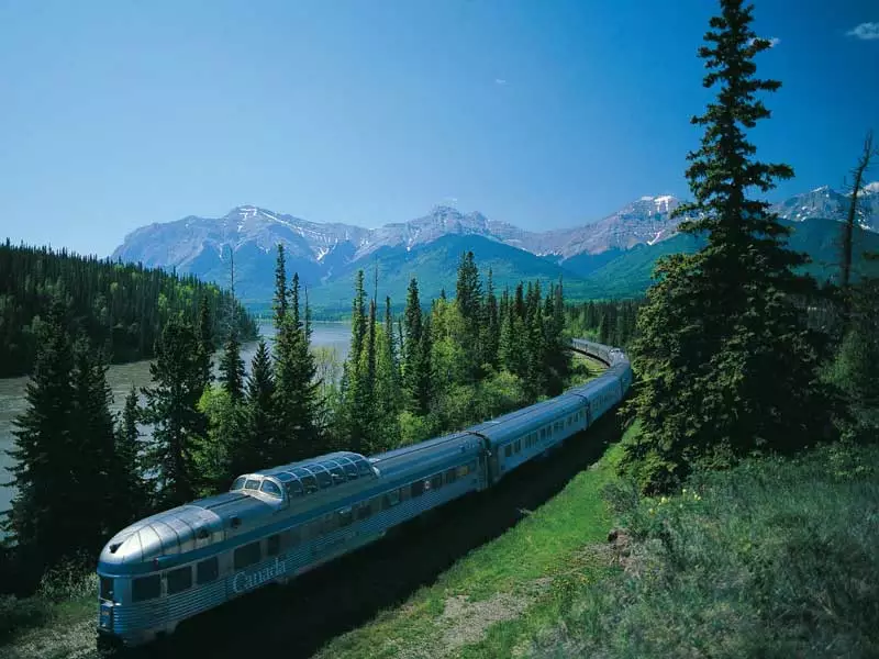 Canadian Rockies Winter Rail Trips