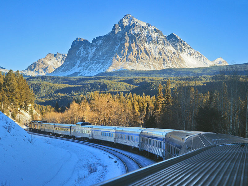 Canadian Rockies Winter Train Trips | VIA Rail